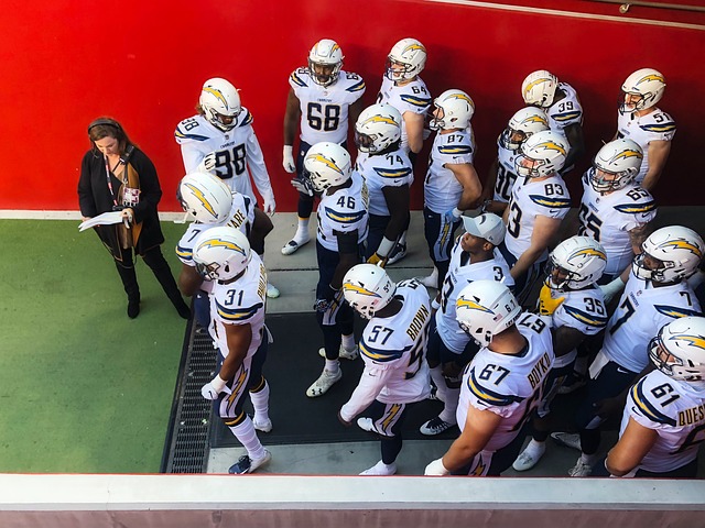 【杭州亚运会】广东球员戴伟浚远射建功，中国亚运男足大胜印度队.